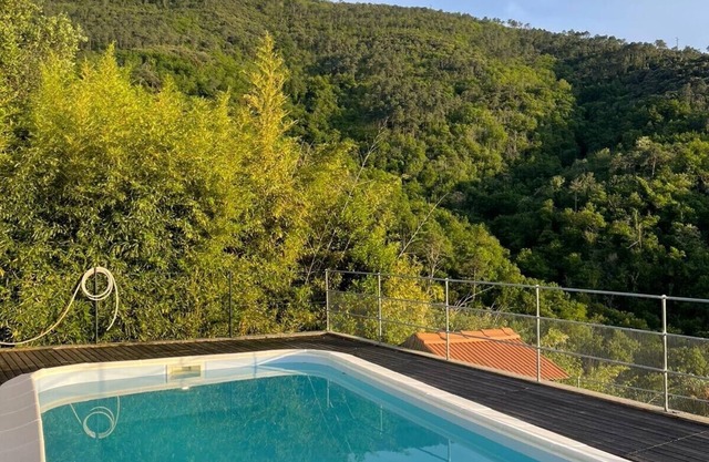 Wonderful sea and nature in Moneglia with swimming pool