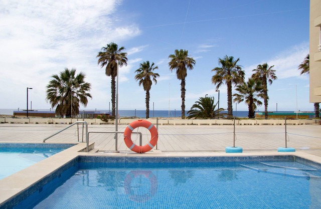 Wonderful Studio Apartment in Front of the Beach