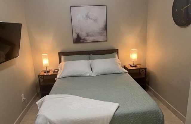 Wonderful studio for your stay in Miami close to beaches,Mall and Golf course