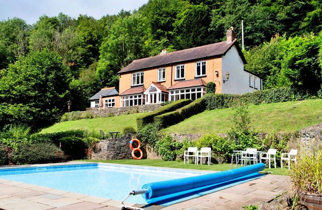 Wonderful villa for 14 people with WIFI, private pool, terrace and pets allowed