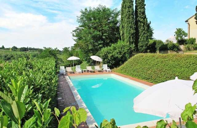 Wonderful villa for 12 guests with private pool, WIFI, TV, terrace, pets allowed and panoramic .
