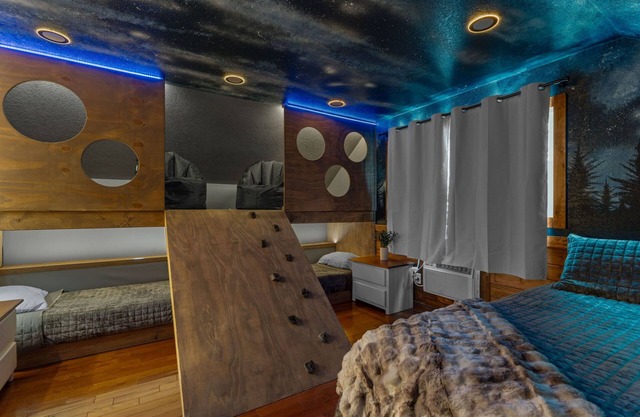 Wood Haven Cabin with a hot tub, fire pit, & indoor pool!