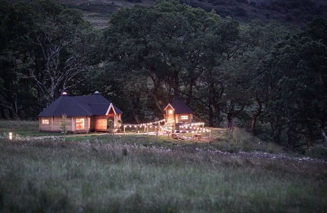 Woodcock Lodge - Luxurious log cabin in Argyle
