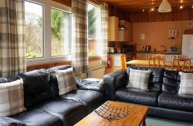 Woodland Chestnut Lodge by Killin, Loch Tay