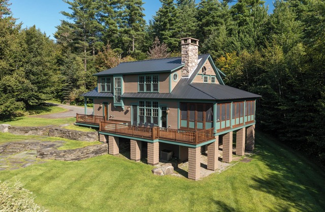 Woodland - Post and Beam Oasis is centrally located off the Mountain Road