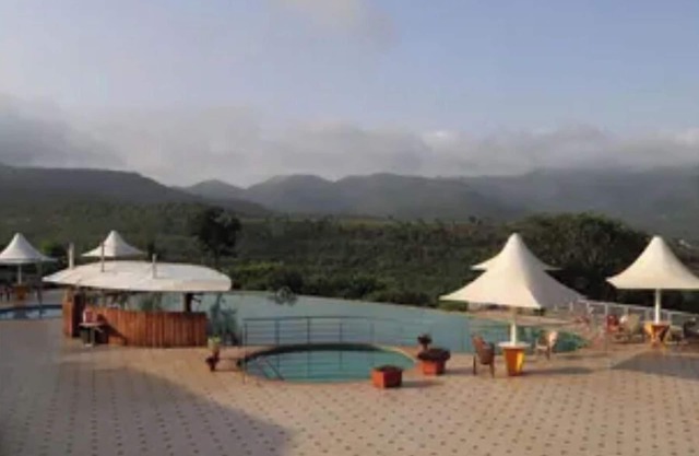 Woods Villa Retreat - Suite 04