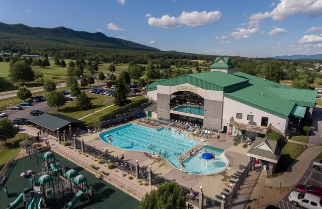 Woodstone at Massanutten 1br suite, Sunday check-in