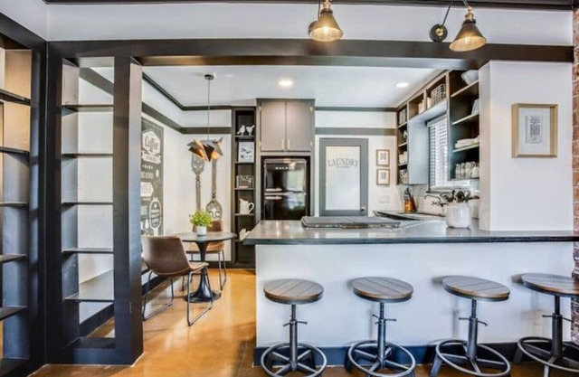 Woodward Place To Be