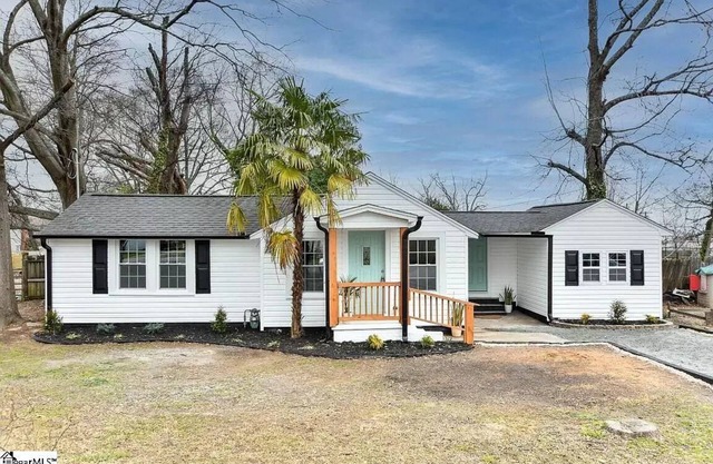 Wowza Wilburn - 2 bedroom cutie near downtown GVL!