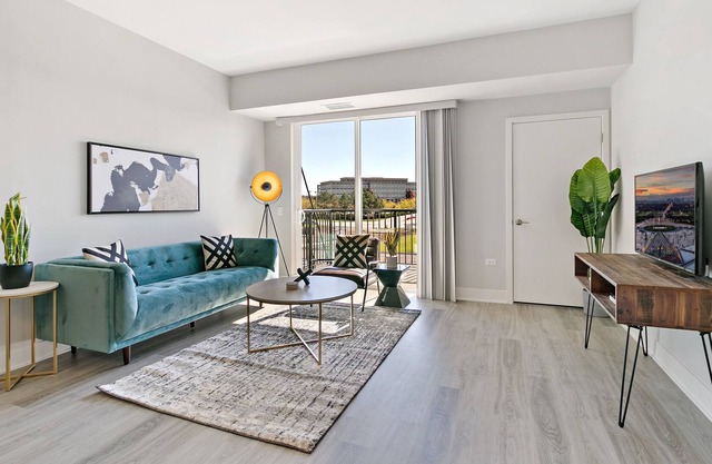 WV1 Modern Living 1BR Apt w/ In-Unit Laundry