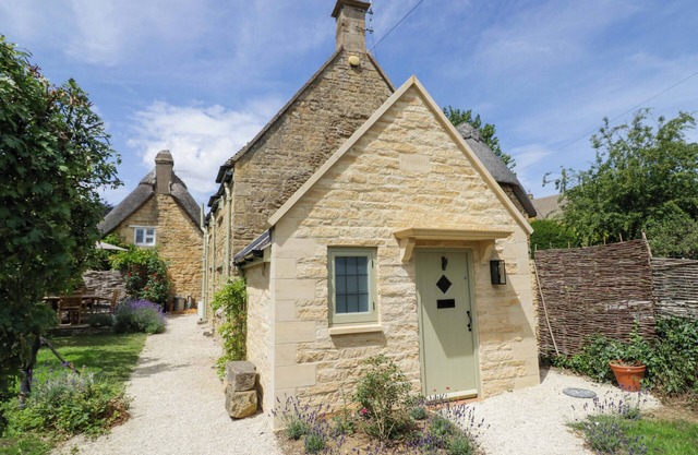 WYNCLIFFE, family friendly, with open fire in Chipping Campden