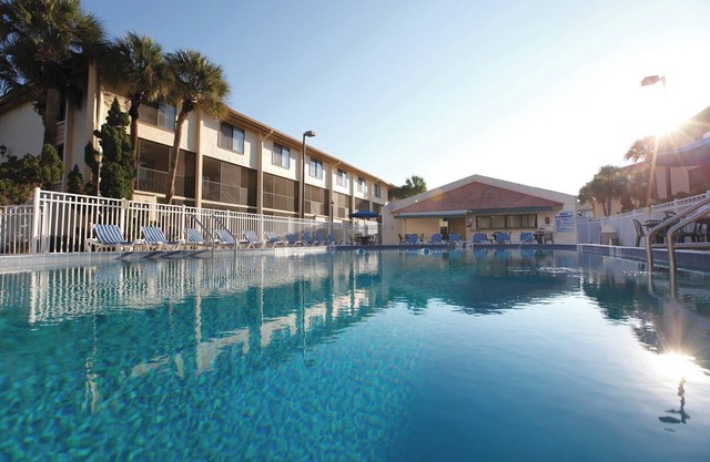 Wyndham Orlando International | 2BR/2BA King