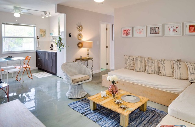 Wynwood Place 5 | 2BD with balcony + FREE Parking