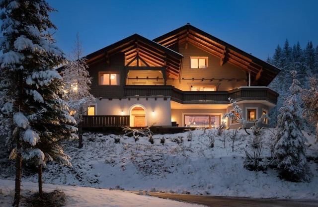 XXL Chalet at the Wagrain ski lift