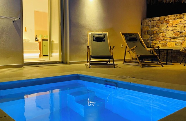 Yanni's Boutique Cycladic House