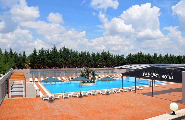 Yayoba Hotel
