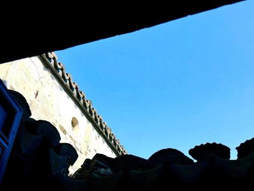 Yilan zhouzhuang mai lun shuyuan minsu