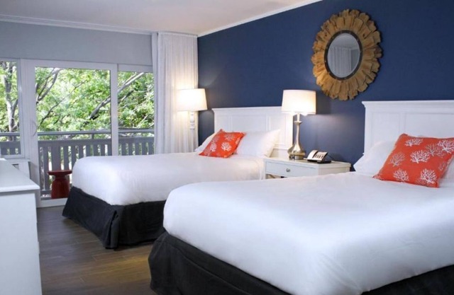 You Found it! Free Parking, Pets Allowed, Onsite Pool and Hot Tubs, Grill Area