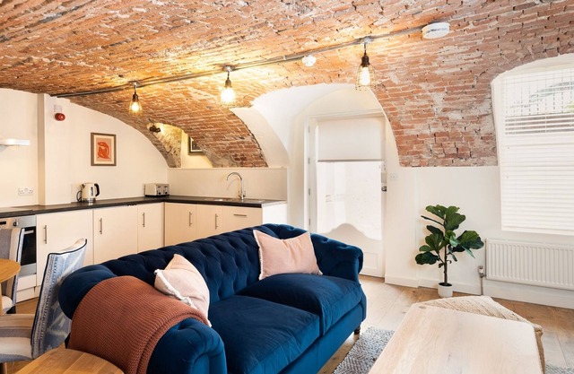 Your Apartment Redcliffe Parade No9 I Lower Ground