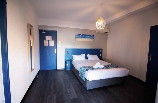 Your Dream Getaway in Six Fours Les Plages! Pet-friendly Property!