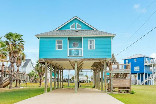 Your Family Vacation Clubhouse by the Sea