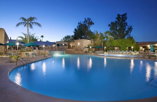 Your Fun Packed Arizona Vacation! 2 Modern Units, Short Drive to OdySea Aquarium