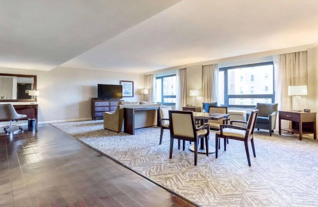 Your Home Away From Home! Pets Allowed, Outdoor Swimming Pool!