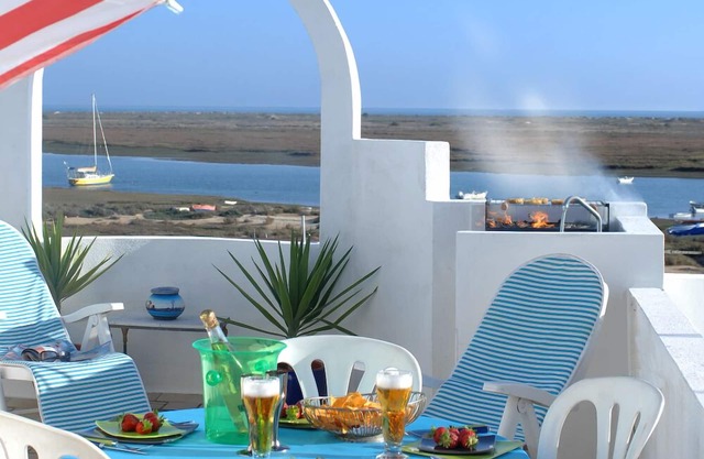 Your ideal, affordable place in the sun! St-Luzia apt. with sea-view.