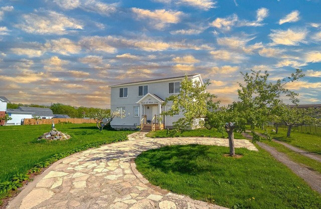 Your Peaceful Getaway with Wi-Fi, Coffee & Fresh Veggies