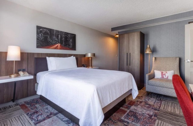 Your Relaxing Getaway Awaits! Pets Allowed, Parking, Near Aquarium of the Bay