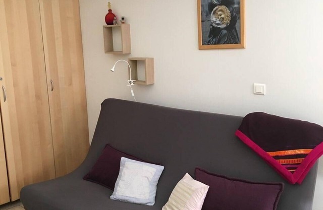 Your studio10 minutes to the famous Forville Market and to the beach!