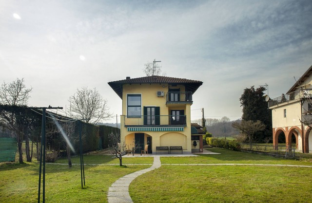 Ypa Home, Candia Canavese Lake Nature Park