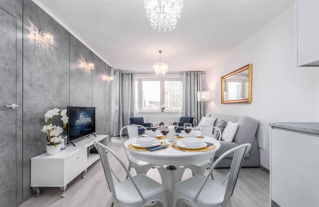 Złota 11 | Strict Center Apartment | Warsaw