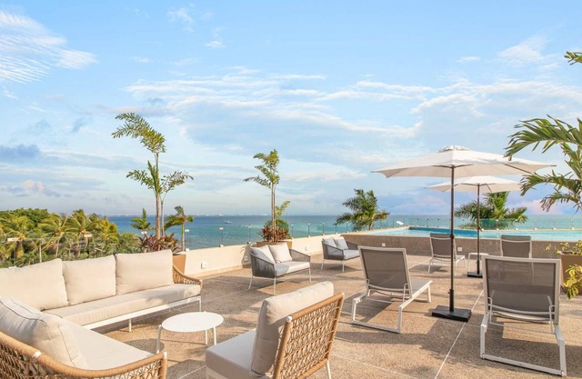 Zantamar 506E: Beachfront Condo with 2 Pools