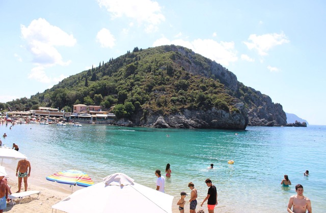 Zefiros Traditional Hotel