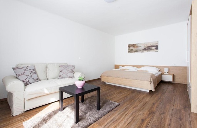 Zehentner - Wein & Feriendomizil