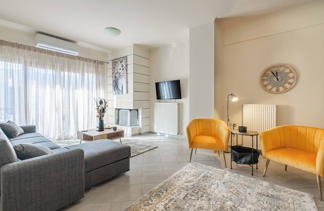 Zephyrus Cityscape Condo,By IdealStay Experience