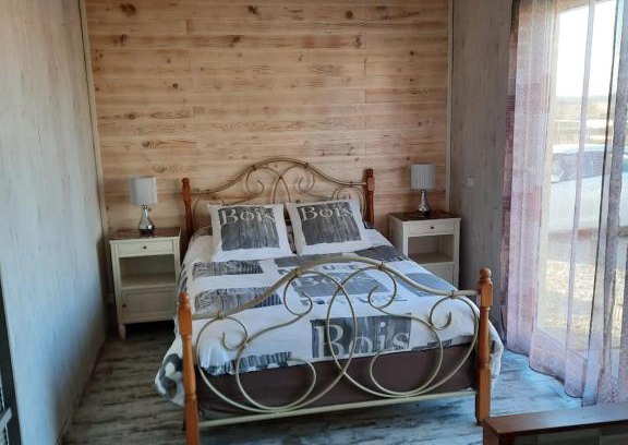 Voillecomte House | ô bout d'la Motte