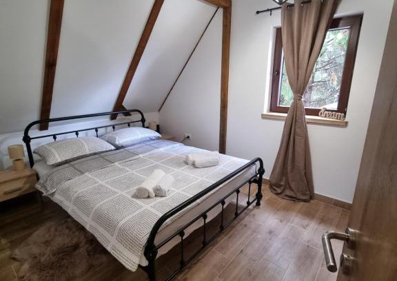 Cvetkovic Apartment | ŠUMSKA VILA