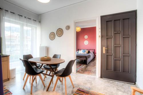 Mytilene Apartment | Κήπος μέ τις πορτοκαλιές