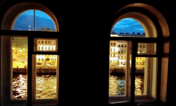 St. Petersburg City Centre Apartment | Апартаменты с 3 спальнями, балконом и видом на Фонтанку