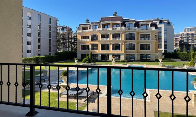 Saints Constantine and Helena Apartment | Апартамент Старецът и морето