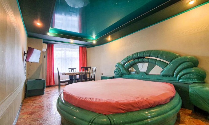 Nizhniy Novgorod City Centre Apartment | Большая квартира с изолированными комнатами в центре города