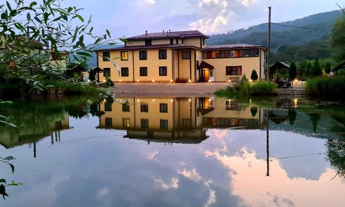 Dakhovskaya Hotel | Горное Озеро