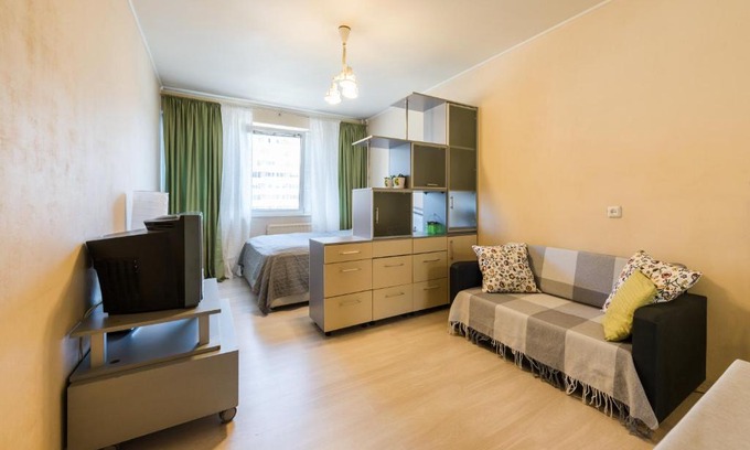 Dekabristov Island Apartment | Квартира у метро Приморская