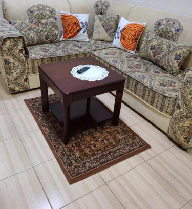 Ar Rayis Apartment | جناح فاخر غرفتين نوم وصالة تلفزيون