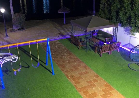 Durrat Al-Arous Villa | سي بوون الشاطئ الذهبي درة العروس