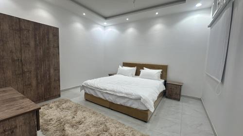 Medina Apartment | شقة جديدة ثلاث غرف نوم داخل حدود الحرم