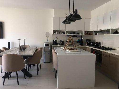 New Cairo Apartment | شقه بالدور الاول بالتجمع الاول