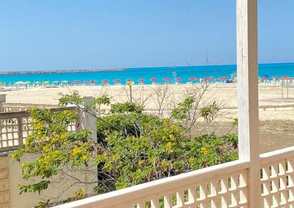 Marina El Alamein Ski Chalet | للإيجار 4 غرف أول صف بحر مارينا الساحل الشمالي العلمين 0ج